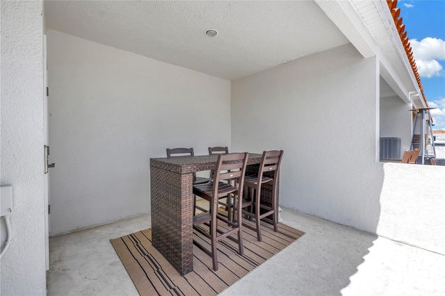 161 BRIGHTWATER DRIVE 6, Clearwater Beach, FL 33767