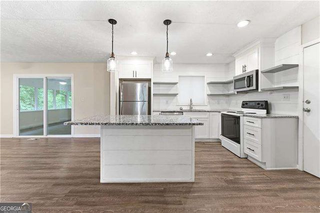 3064 Fern Valley Drive SW, Marietta, GA 30008