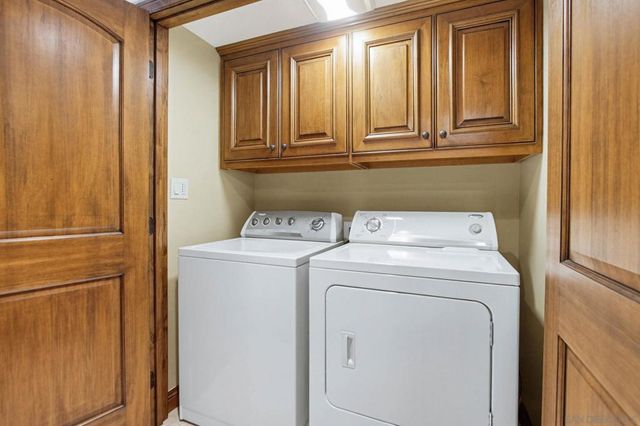 1366 Camino Lujan, San Diego, CA 92111