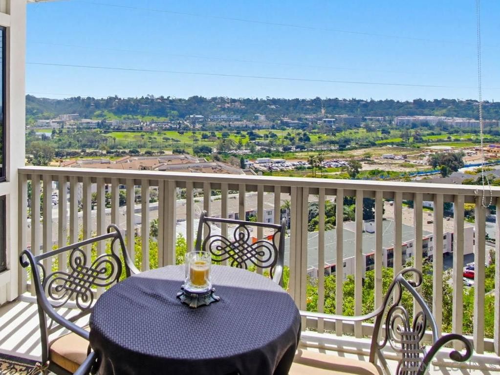 1366 Camino Lujan, San Diego, CA 92111