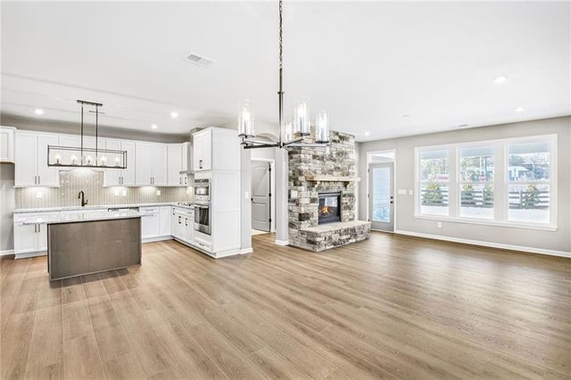 112 Laurel Farms Lane, Dallas, GA 30157