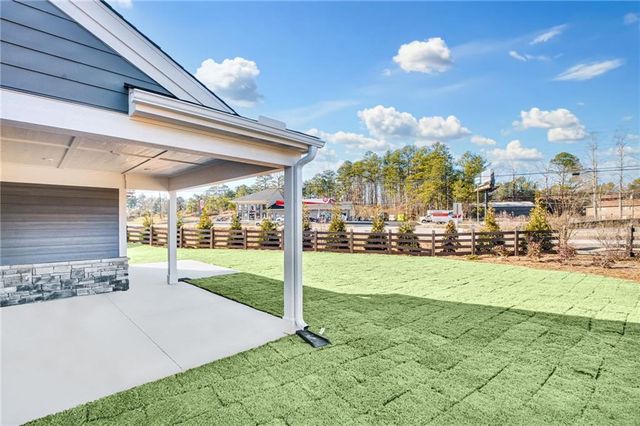 112 Laurel Farms Lane, Dallas, GA 30157