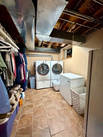 6056 W 60th Street, Chicago, IL 60638