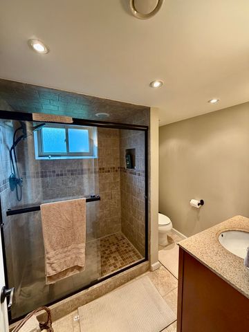6056 W 60th Street, Chicago, IL 60638