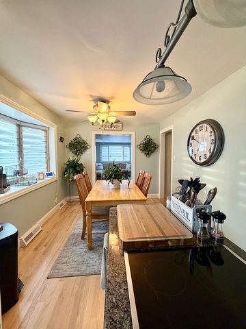 6056 W 60th Street, Chicago, IL 60638