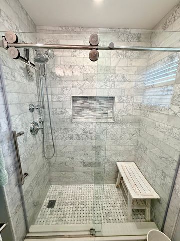 6056 W 60th Street, Chicago, IL 60638