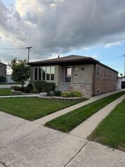 6056 W 60th Street, Chicago, IL 60638