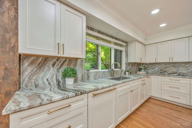 7708 Creekwood Lane, Amberley, OH 45237