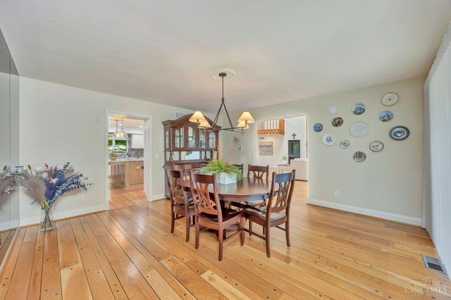 7708 Creekwood Lane, Amberley, OH 45237