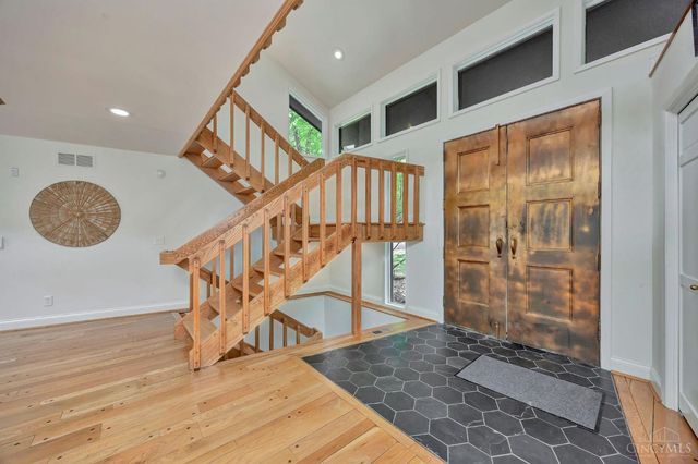 7708 Creekwood Lane, Amberley, OH 45237