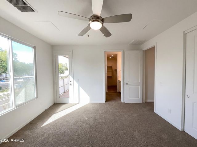 901 S SMITH Road 1074, Tempe, AZ 85281