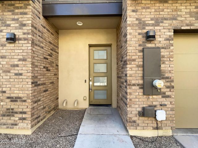 901 S SMITH Road 1074, Tempe, AZ 85281