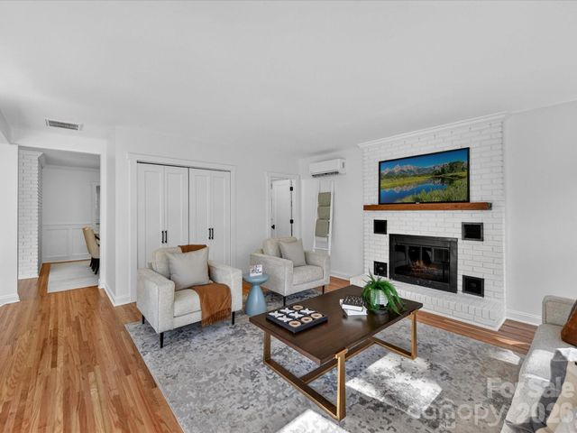 3817 Conway Avenue, Charlotte, NC 28209