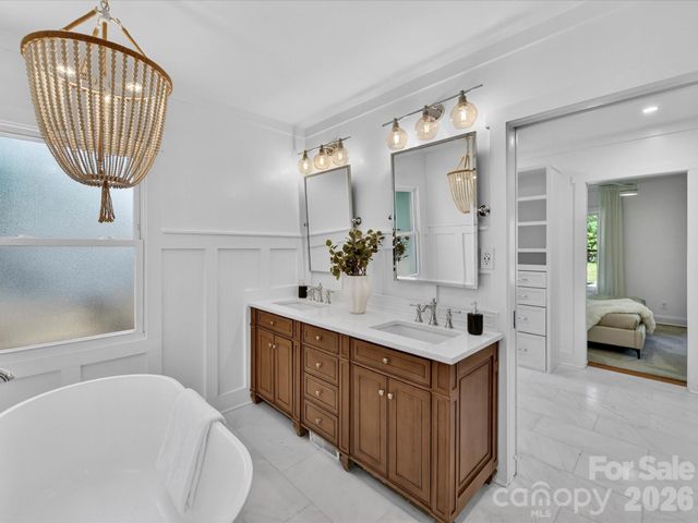 3817 Conway Avenue, Charlotte, NC 28209