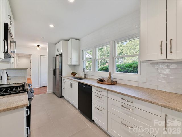 3817 Conway Avenue, Charlotte, NC 28209