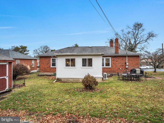 3500 CENTERFIELD RD, Harrisburg, PA 17109