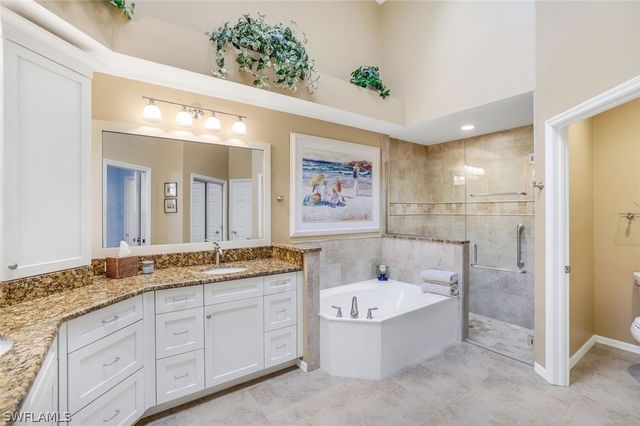 1168 Imperial DR 33, Naples, FL 34110