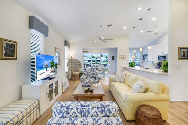 1168 Imperial DR 33, Naples, FL 34110