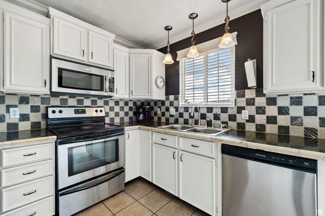 5924 RED ZINC DR., Salt Lake City, UT 84118