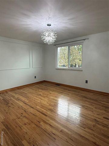 4123 Bieber Drive, Sterling Heights, MI 48310