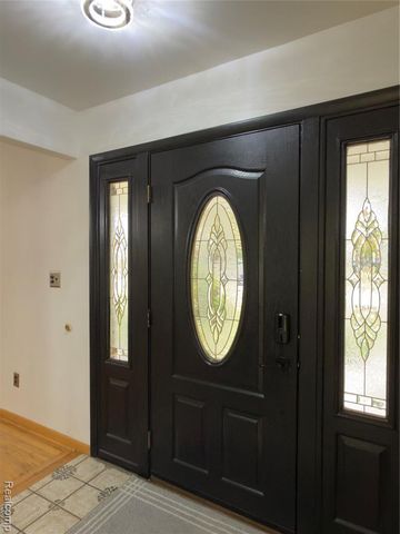 4123 Bieber Drive, Sterling Heights, MI 48310