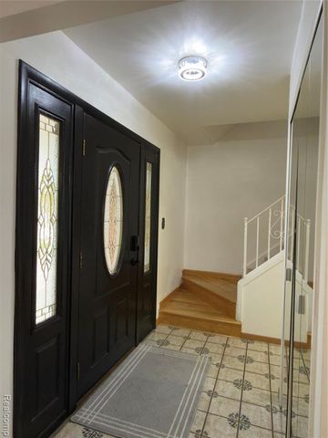 4123 Bieber Drive, Sterling Heights, MI 48310