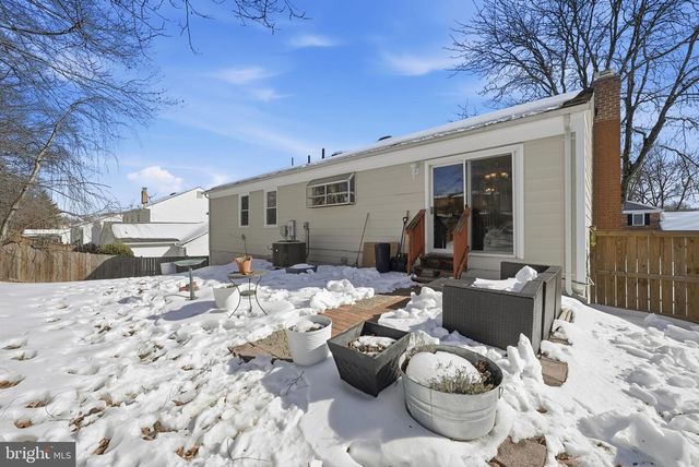 8118 VIOLA ST, Springfield, VA 22152