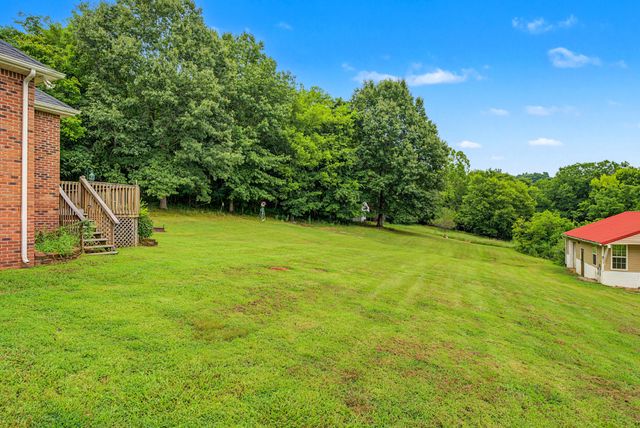 2410 Dunbar Rd, Woodlawn, TN 37191