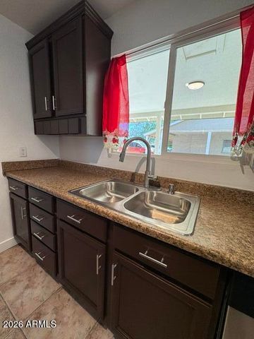 748 W DEL RIO Street, Chandler, AZ 85225