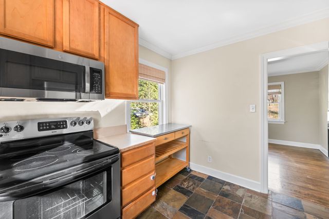 843 Summerly Dr, Nashville, TN 37209