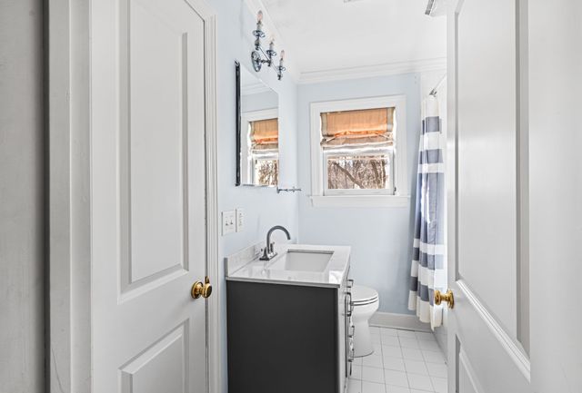 843 Summerly Dr, Nashville, TN 37209