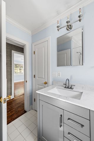 843 Summerly Dr, Nashville, TN 37209