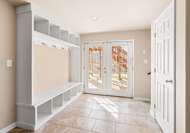 843 Summerly Dr, Nashville, TN 37209