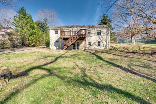 843 Summerly Dr, Nashville, TN 37209