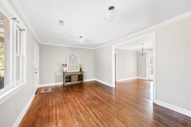 843 Summerly Dr, Nashville, TN 37209