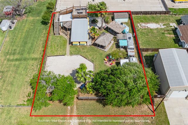 108 N 2nd St, Fulton, TX 78358