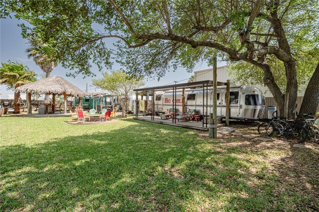 108 N 2nd St, Fulton, TX 78358