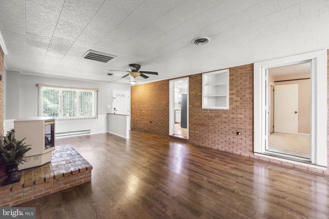 11840 WHITE HALL RD, Smithsburg, MD 21783