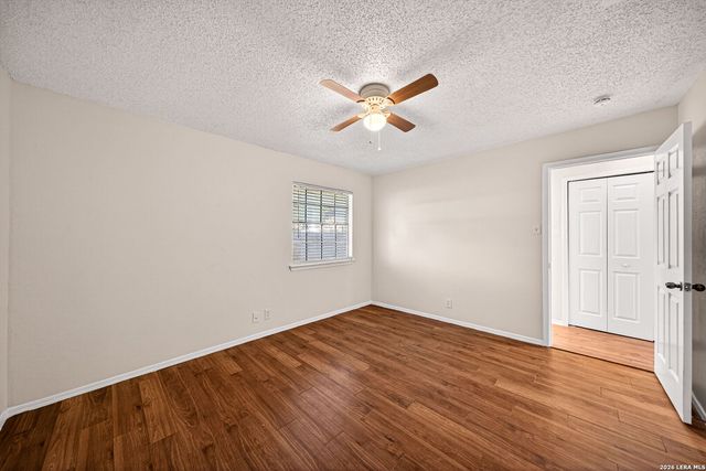 208 BEXAR DR, San Antonio, TX 78228
