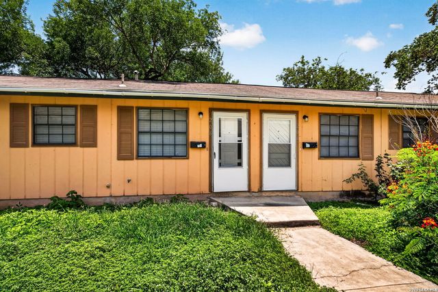 208 BEXAR DR, San Antonio, TX 78228
