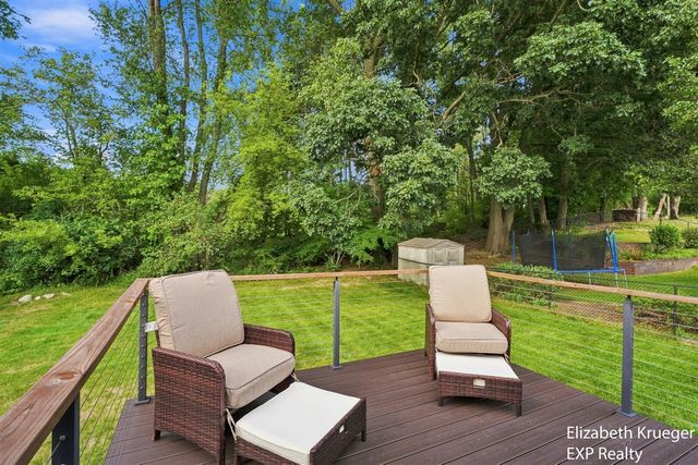 1031 Legacy Drive, Comstock Park, MI 49321