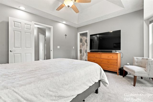 1031 Legacy Drive, Comstock Park, MI 49321