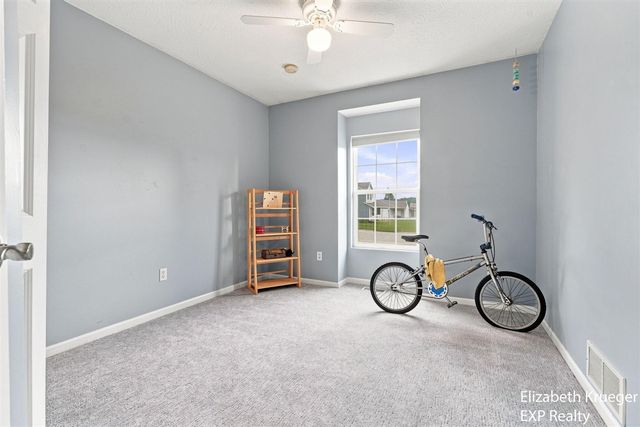 1031 Legacy Drive, Comstock Park, MI 49321