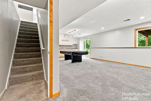 1031 Legacy Drive, Comstock Park, MI 49321