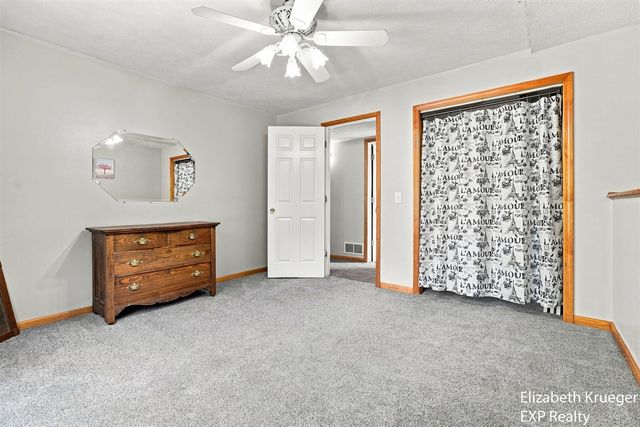 1031 Legacy Drive, Comstock Park, MI 49321
