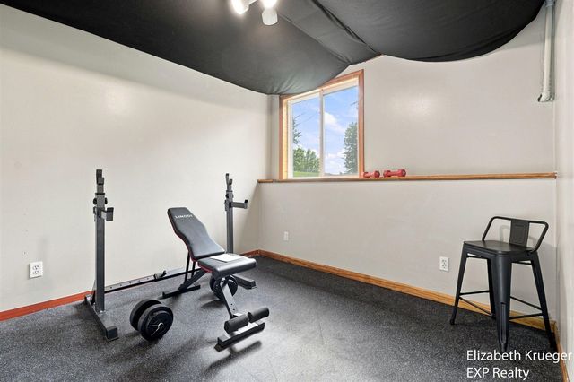 1031 Legacy Drive, Comstock Park, MI 49321