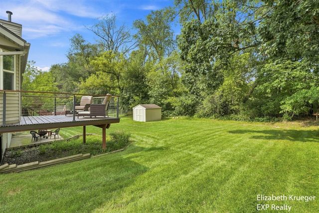 1031 Legacy Drive, Comstock Park, MI 49321