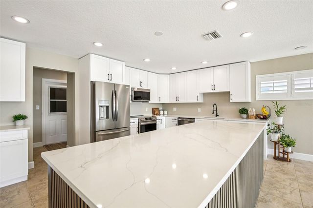 565 CRYSTAL DRIVE, Madeira Beach, FL 33708