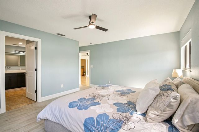 565 CRYSTAL DRIVE, Madeira Beach, FL 33708