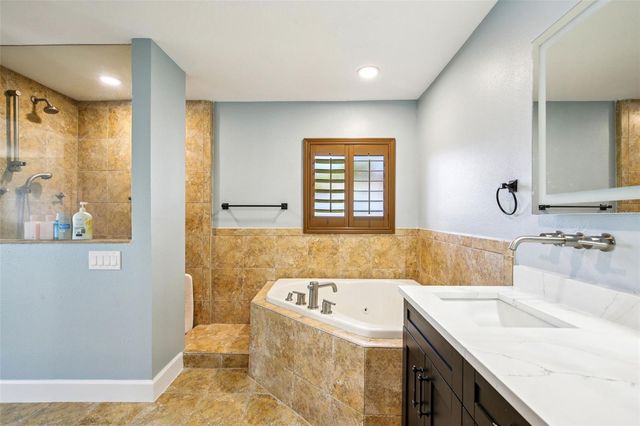 565 CRYSTAL DRIVE, Madeira Beach, FL 33708